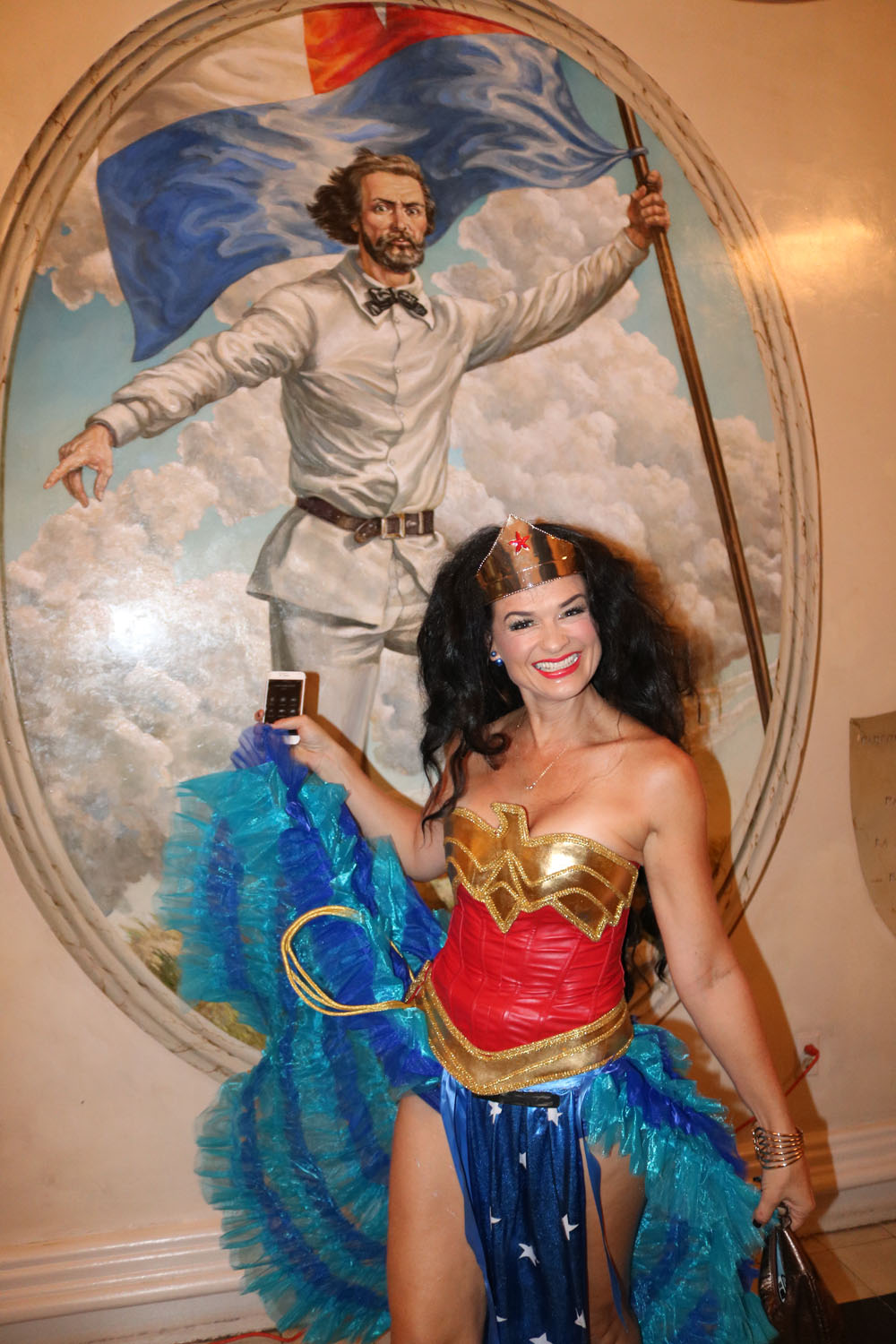 Heroes and Villains 5K 2017 photo - Duval Street, Key West